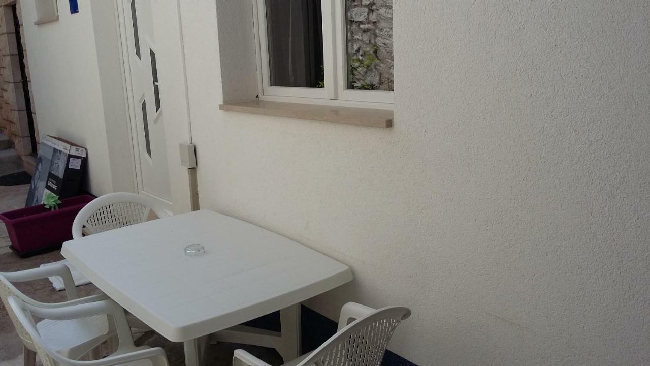 Apartment Antica Povlja  Buitenkant foto